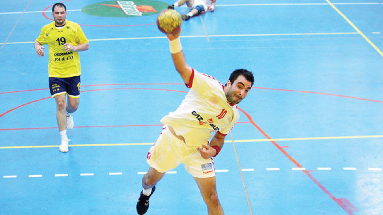 Steaua și Dinamo au învins în meciurile devans