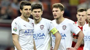 Cristian Săpunaru n-a mai rezistat, în miez de noapte, și i-a mitraliat pe conducătorii giuleșteni pe Facebook: „Vina voastră când este?"