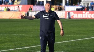 Vasile Miriuță, spumos înaintea meciului ce poate asigura salvarea lui Poli Iași de la retrogradarea directă. „Când câștigi, ești cel mai frumos. Când pierzi, demisia! Ești cel mai urât, chel, ungur”