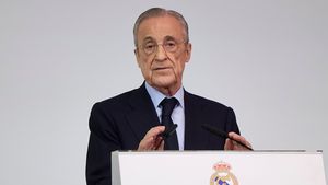 Florentino Perez, atac nuclear împotriva Barcelonei: „S-au plătit 8.000.000 de euro pentru rapoarte despre arbitri. Cum e posibil ca Liga și Federația să fie pasive?!”