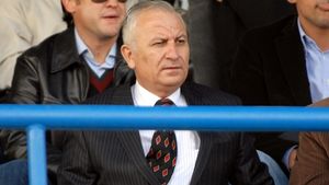 Cum îi motiva Costel Bucur pe jucătorii Gloriei: "Jucați bine, că vă ia Gigi Becali la Steaua!"