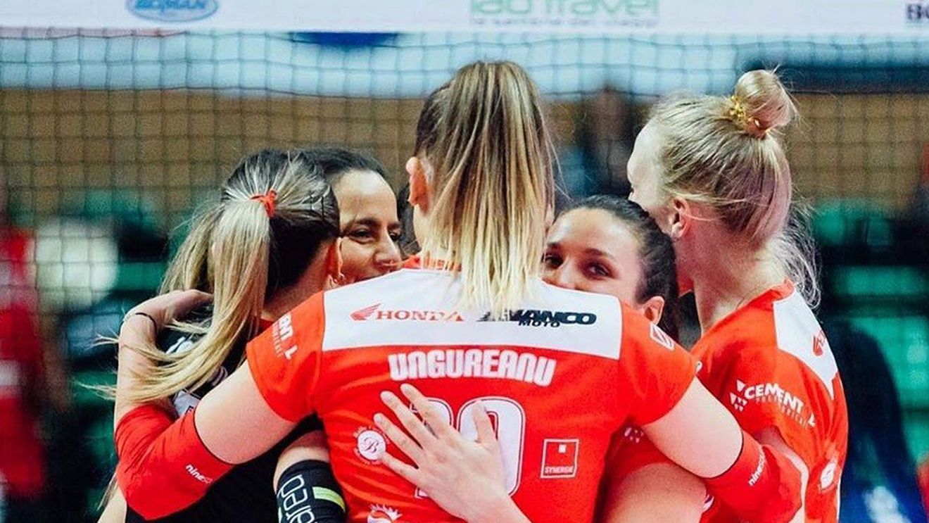 Mărturia voleibalistei din naționala României, „evadată” din Italia după declanșarea pandemiei de coronavirus. „Sunt în carantină. M-au adus cu ambulanța”