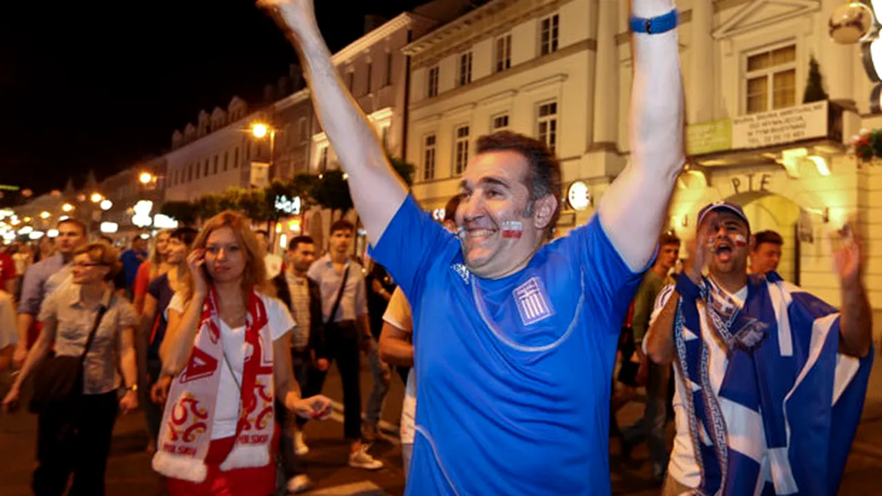 FOTO Sărbătoare la Atena după calificarea Greciei în sferturile de finală