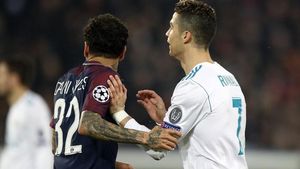 FOTO & VIDEO | Ronaldo a "lovit" primul, Dani Alves a mers și mai departe. Gestul incalificabil făcut de fundașul brazilian 