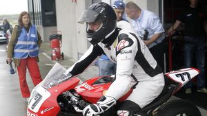 Se vinde la preț de chilipir motocicleta lui Michael Schumacher