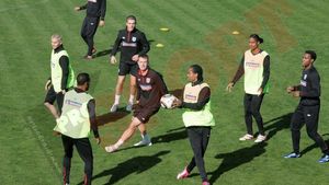 Smalling:** "România a înscris cu noroc în tur! Sper să nu luăm gol la Botoșani!"