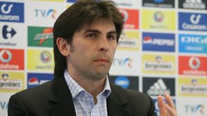 Lupescu: „România e favorită la organizarea finalei Cupei UEFA din 2011"