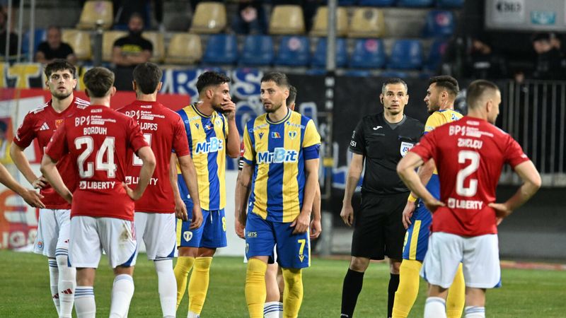 Fotbalistul român descrie coșmarul prin care a trecut la clubul din Superliga: „N-aveam nici mic dejun. Mi-am luat singur aparate pentru recuperare”. EXCLUSIV