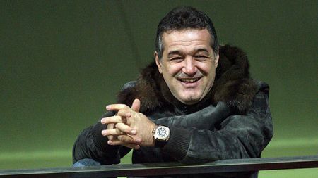 FOTO Sexy "cadâna" lui Gigi Becali!** Ayda, nelipsită de la petrecerile private organizate de patronul Stelei: "E un adevărat gentleman"