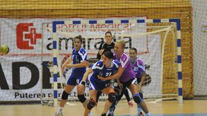 Craiova a pierdut la "masa verde" meciul din etapa 1 și a fost penalizată cu un punct pentru legitimări pe "fals"!