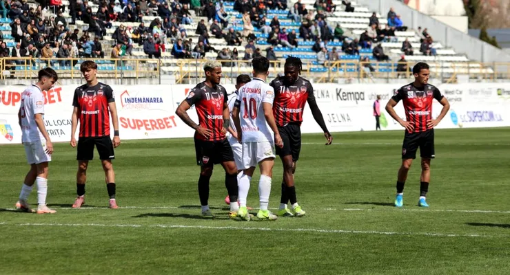 Evoluțiile slabe din play-out nu-l destabilizează pe Nicoale Grigore. E convins că CS Gloria Bistrița va produce surpriza la Târgu Mureș: ”Așa cum s-a mai întâmplat în acest sezon”