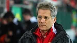 "Aoleu, ce tupeu! Se face gălăgie și asta nu-mi place!" Deranjat de Alibec, Boloni a ieșit la atac. De ce îi transmite "vorbește mai puțin", un sfat și un anunț: "Cu asta se ocupă? Voi sunteți entuziasmați de el, dar eu am alte standarde"