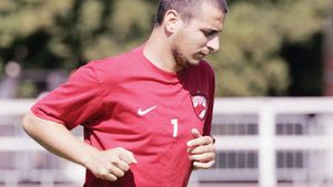 "Mutu e bărbat, nu femeie ca Zicu"