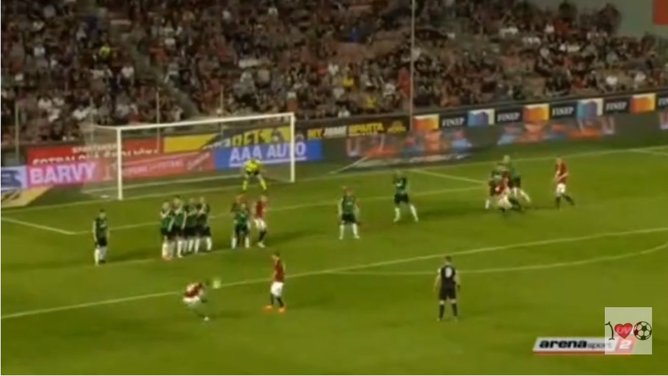 VIDEO | "Bijuteria" reușită de Stanciu! Românul a marcat superb din lovitură liberă în ultimul meci al Spartei Praga: tot stadionul i-a strigat numele