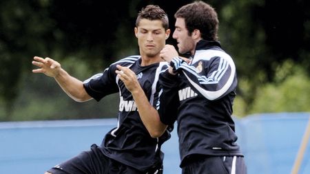 Ronaldo nu are loc** de Higuain