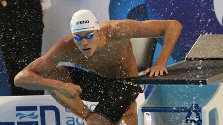 Ce a făcut Camelia Potec când a văzut că nu se afișează steagul României, în timp ce David Popovici era pe podiumul de premiere! Cum s-a remediat situația