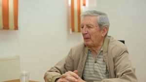 "Becali e un fel de Ceaușescu!"**