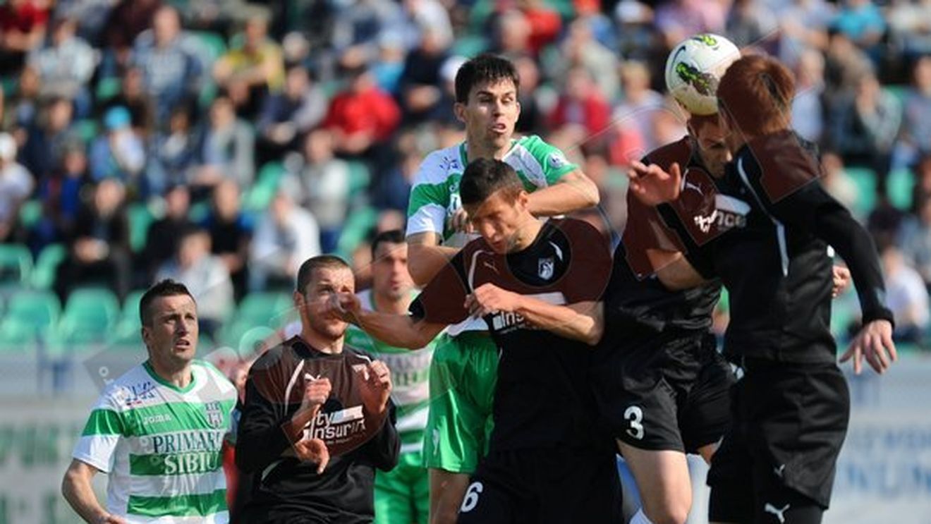 Isăilă face scandal** "Am aruncat la gunoi tot ce am făcut în retur"