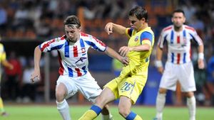 A fost dorit de granzii campionatului, dar a rămas la Oțelul!** De ce a refuzat Antal pe Steaua, Dinamo, CFR sau "U"