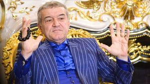 Gigi Becali, dezvăluire de ultimă oră. De ce s-a răzgândit, de fapt, Andrei Dumiter în privința transferului la FCSB: „A închis telefonul și nu a mai răspuns”