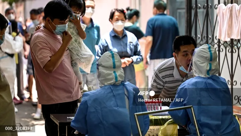 ''Cantitatea de deşeuri medicale din China, fără precedent în istoria omenirii''. Sute de milioane de persoane trebuie să fie testate zilnic