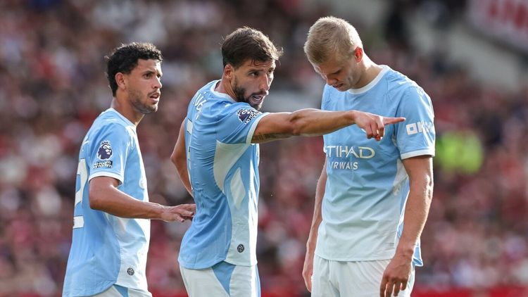 Jaful de milioane din vila starului lui Manchester City rămâne nepedepsit! Hoții ar fi fugit din țară cu prada
