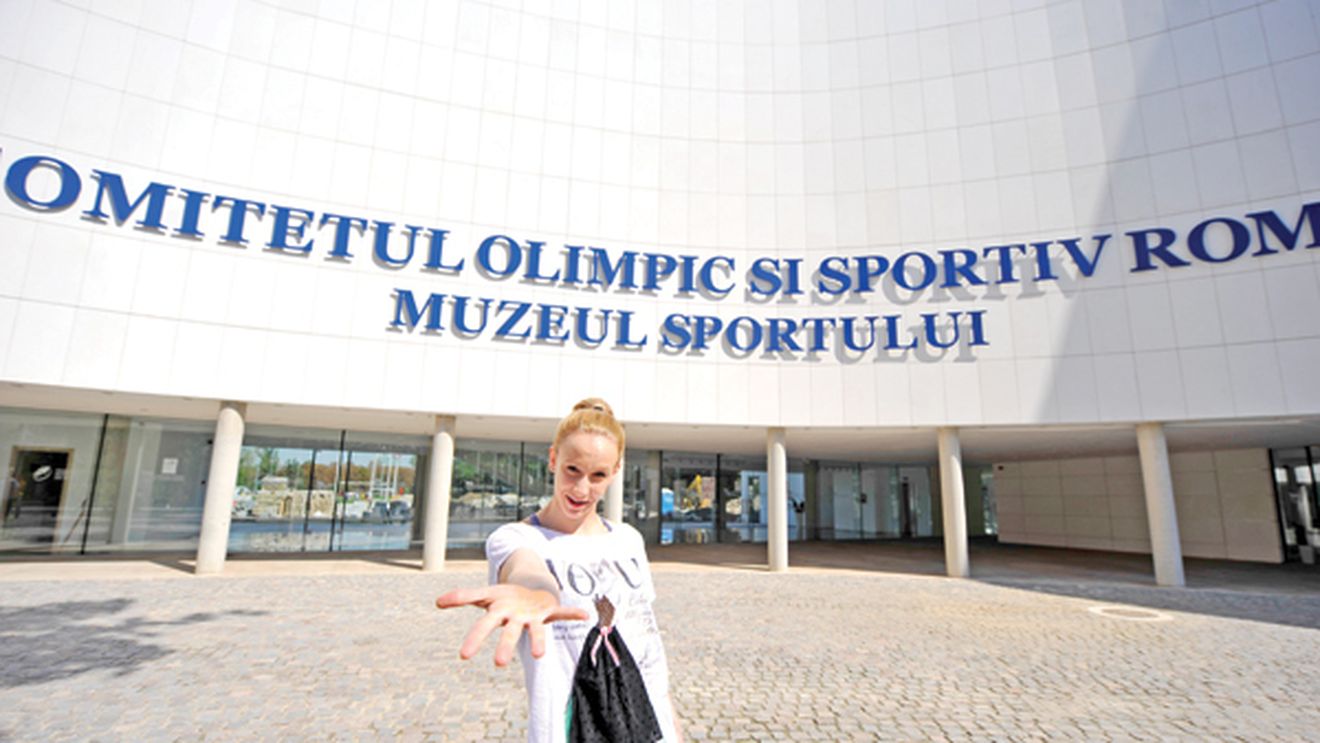 Superinterviu cu Sandra Izbașa: "Încerc să-mi maschez supărările. Vreau să împart lumii numai energie pozitivă"