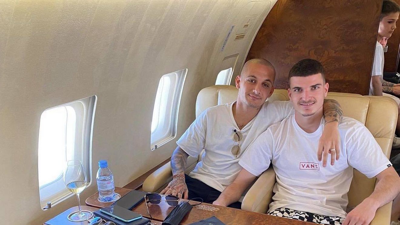 Mihai Rotaru nu se uită la bani! Cum i-a răsfățat patronul lui Universitatea Craiova pe Mitriță, Mihăilă și Cicâldău | GALERIE FOTO