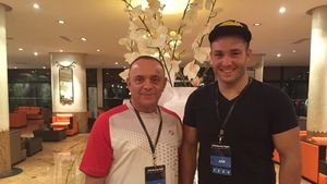 Chetă pentru Europene! Membrii Biroului federal scot bani din buzunar pentru a trimite patru boxeri și doi antrenori în Bulgaria. Dinamo reacționează: "Andreiana și antrenorul său merg pe banii clubului"