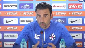 Cum a comentat Elias Charalambous delegarea lui Radu Petrescu la centrul partidei Farul - FCSB! Antrenorul a oferit un răspuns tranșant în fața reporterilor