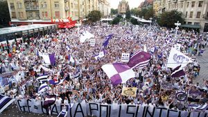 Timișorenii visează să sărbătorească titlul în Piața Operei