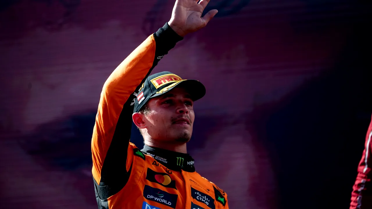 Lando Norris, victorie în Marele Premiu de Formula 1 din Austria. Piastri a terminat pe 2, dar marea surpriză au furnizat-o piloții Ferrari, Leclerc și Hamilton