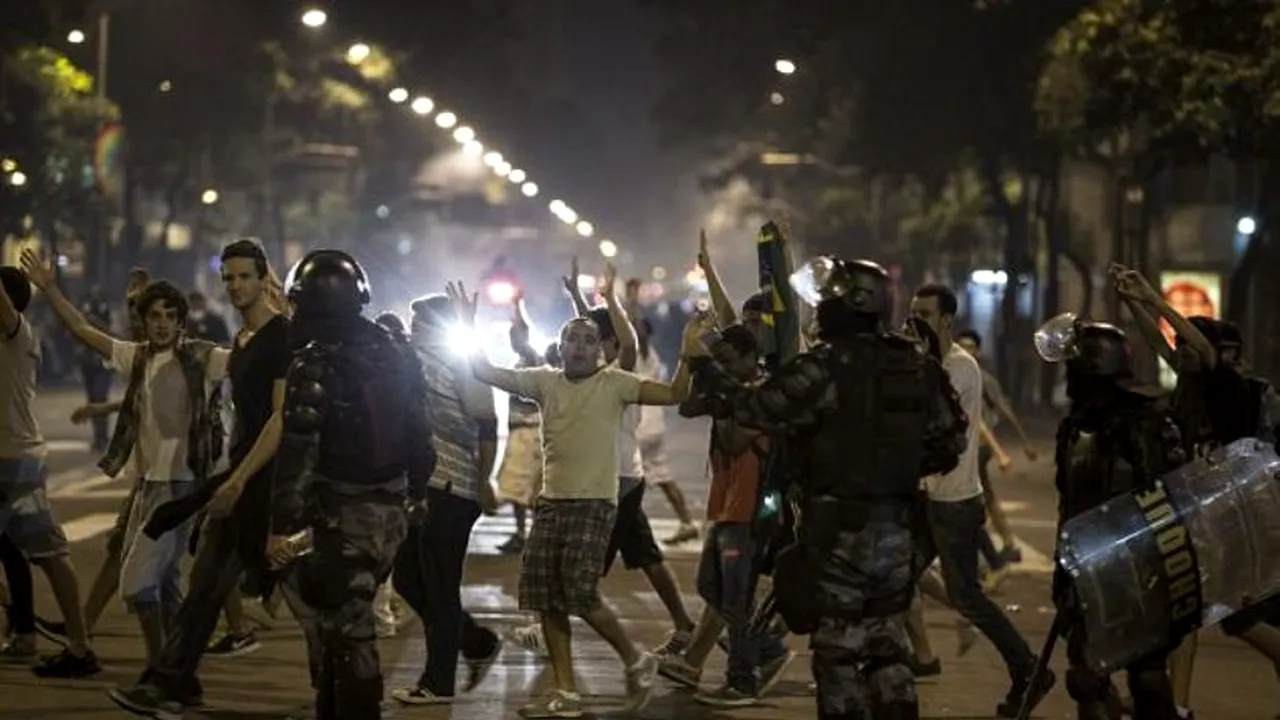 Protestele din Brazilia pun în pericol Cupa Confederațiilor! Italia a cerut suspendarea turneului, FIFA a reacționat