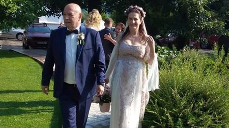 Aurel Țicleanu, nuntă ca în povești la 61 de ani: „Nu există vârstă pentru iubire! Regina își apără Regele” | FOTO&VIDEO
