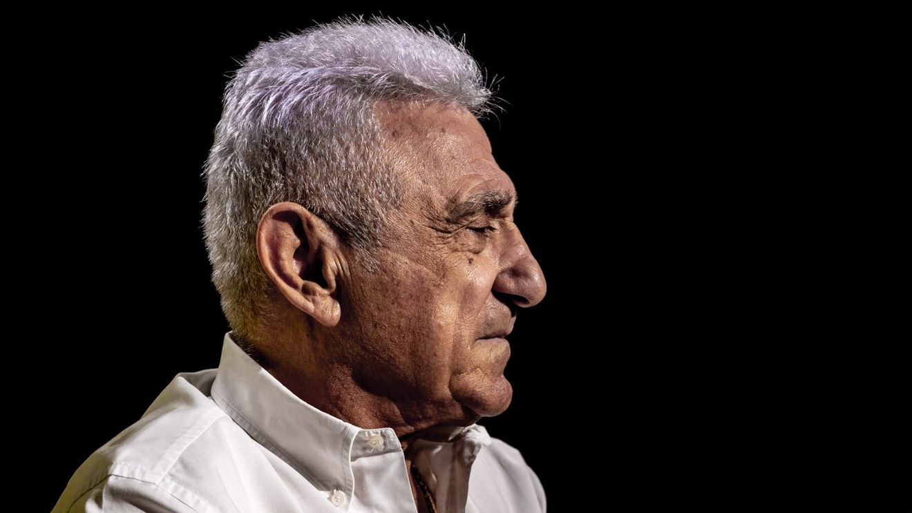 Cum făcea Giovani Becali transferurile din pușcărie! De la telefonul penitenciarului a vorbit cu Koeman: „Am un fundaș, îl cheamă Gardoș”