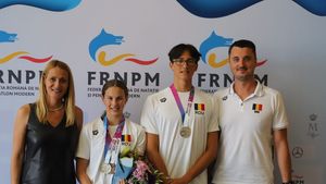 Urmașul lui David Popovici ia micul dejun în autoturismul părinților în drumul de la bazin la școală! „Seara la 8 și ceva sunt în pat. La 9 fără un sfert dorm”. VIDEO EXCLUSIV