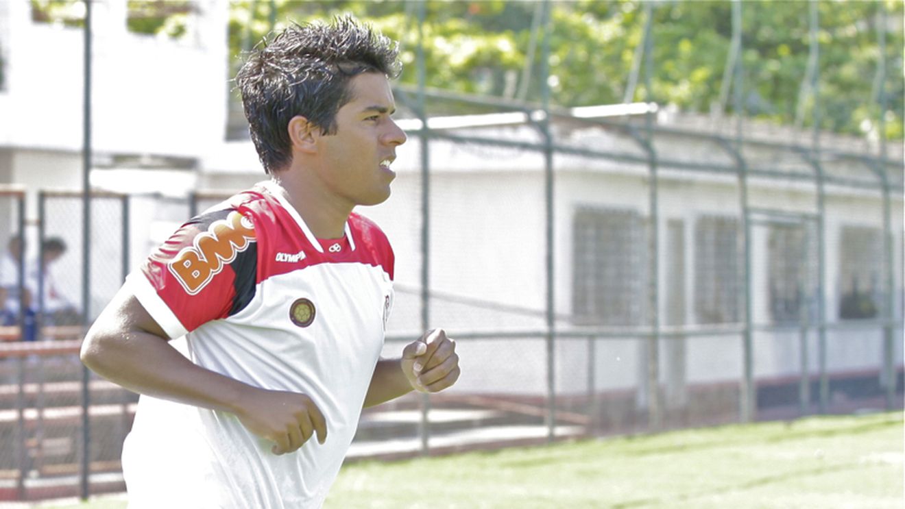 S-a făcut de râs! Brazilianul care și-a anunțat TRANSFERUL în Liga 1, la "cea mai bună echipă din țară!"** Răspunsul românilor e GENIAL