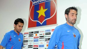 Fanii celor de la Steaua București l-au înjurat pe Nicolae Dică și l-au făcut pe Adrian Neaga să răbufnească: „Nu merită!”