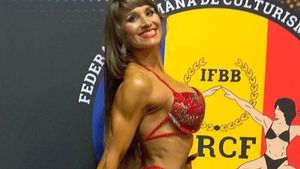 Când sportul nu are vârstă! La 50 de ani, ieșeanca Angela Gherman a devenit triplă campioană națională la bodyfitness, după doar un an și jumătate de antrenamente susținute. „Trăiesc un vis” | SPECIAL