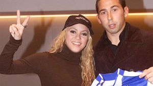 În pat cu "dușmanul"! :) FOTO** Shakira, iubita lui Pique, a fost membru cotizant la Espanyol