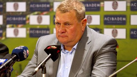 Mureșan cu un ochi plânge, cu unul râde:** "Din păcate, plătim cu sânge fiecare victorie! Victoria asta înseamnă însă glorie și bani"