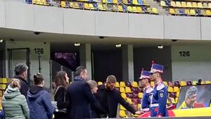 Daniel Bîrligea a început să plângă la căpătâiul lui Mircea Lucescu