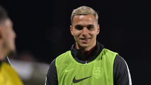 Cristi Manea a făcut echipă cu două vedete de la Galatasaray! Campionul României s-a distrat cu fotbalistul dorit de Borussia Dortmund | FOTO