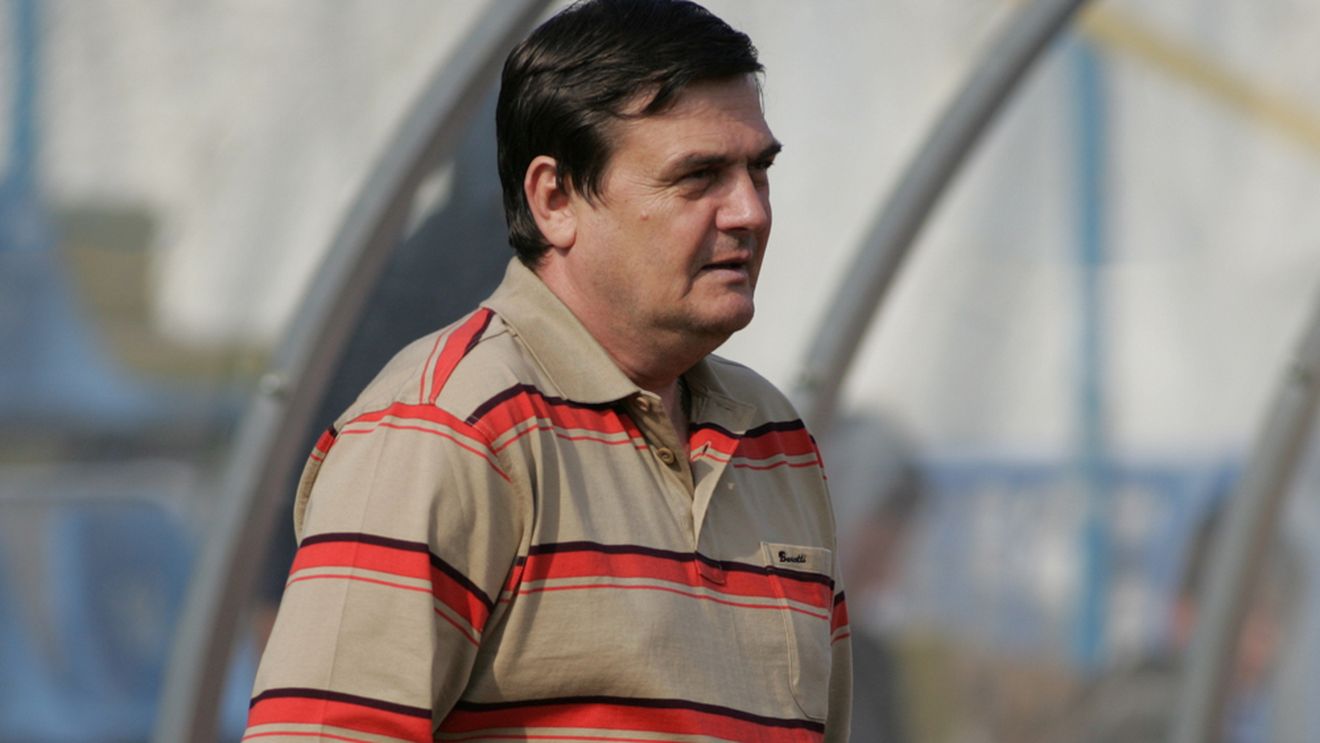 Condescu: "Arbitrii și-au făcut un obicei din a se da în spectacol"