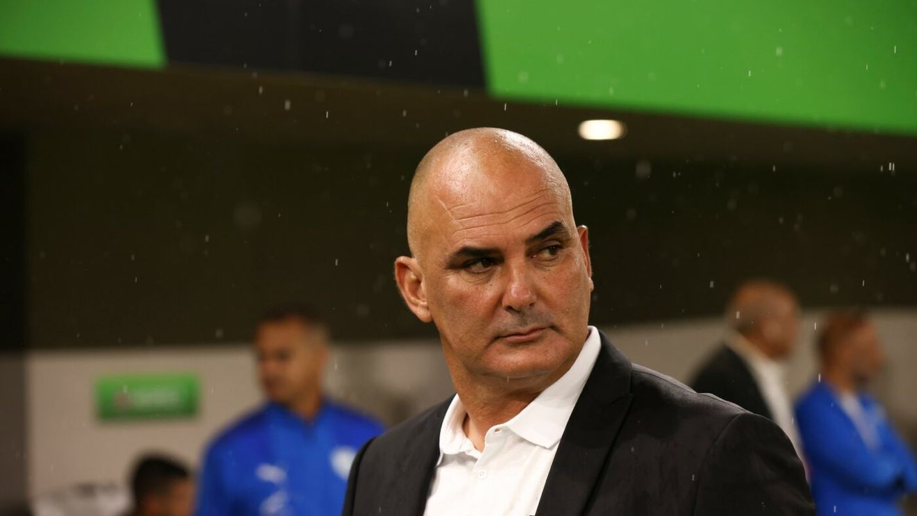 Selecționerul Israelului, un pachet de nervi înaintea meciului cu România! A răbufnit în timpul conferinței de presă: „Vreți să antrenați în locul meu?”