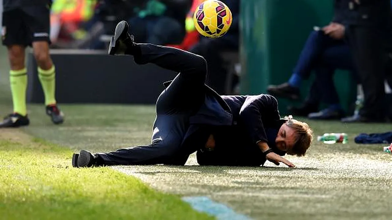 VIDEO | Fază incredibilă în Serie A, chiar sub ochii lui Pușcaș! Mancini, doborât de o minge șutată de propriul elev. Reacția antrenorului lui Inter