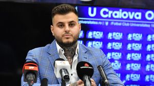 Mesajul tulburător al surorii lui Adrian Mititelu jr., după ce fratele ei a ajuns la spital cu intoxicație cu antidepresive!