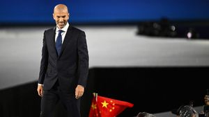 Zinedine Zidane a ales cel mai bun fotbalist din toate timpurile. Messi, Maradona şi Pele nu au avut nicio şansă: "Nimeni nu m-a impresionat ca el"