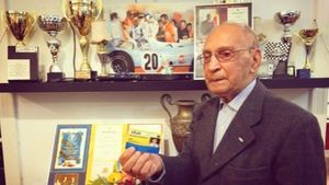 Marele campion auto Marin Dumitrescu împlinește 102 ani! Povestea incredibilă a legendarului pilot