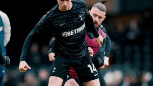 Igor Tudor a văzut faza controversată cu Radu Drăgușin și s-a lămurit: „Nouă din zece oameni ar zice asta! E evident”